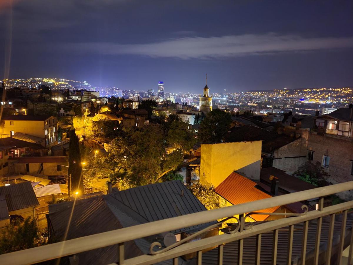 Honeymoon Apartments In Old Tbilisi Exterior photo